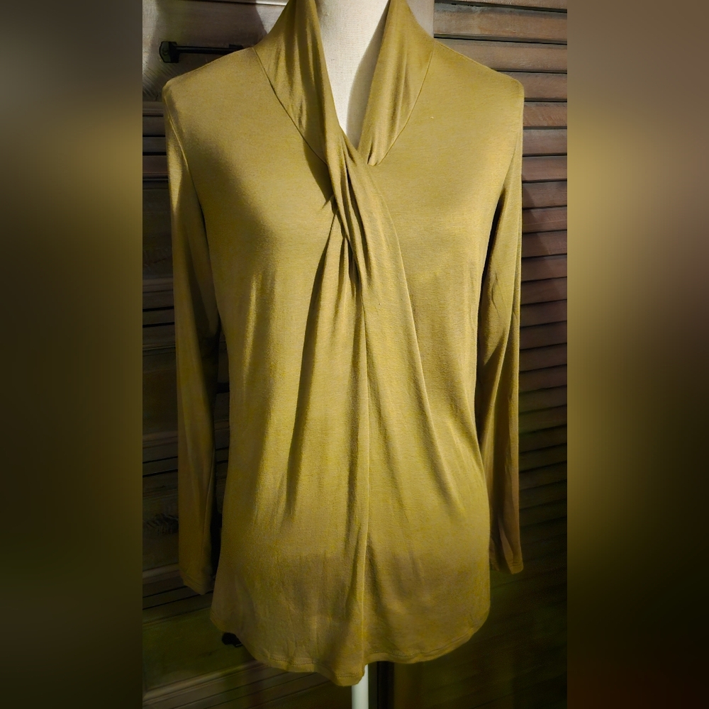 Anthropology Elegant Pea Green Draped Women's Cotton Top